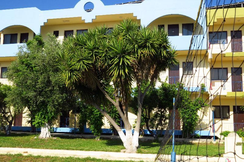 Maritime Hotel Apartments Petaloudes Exterior foto