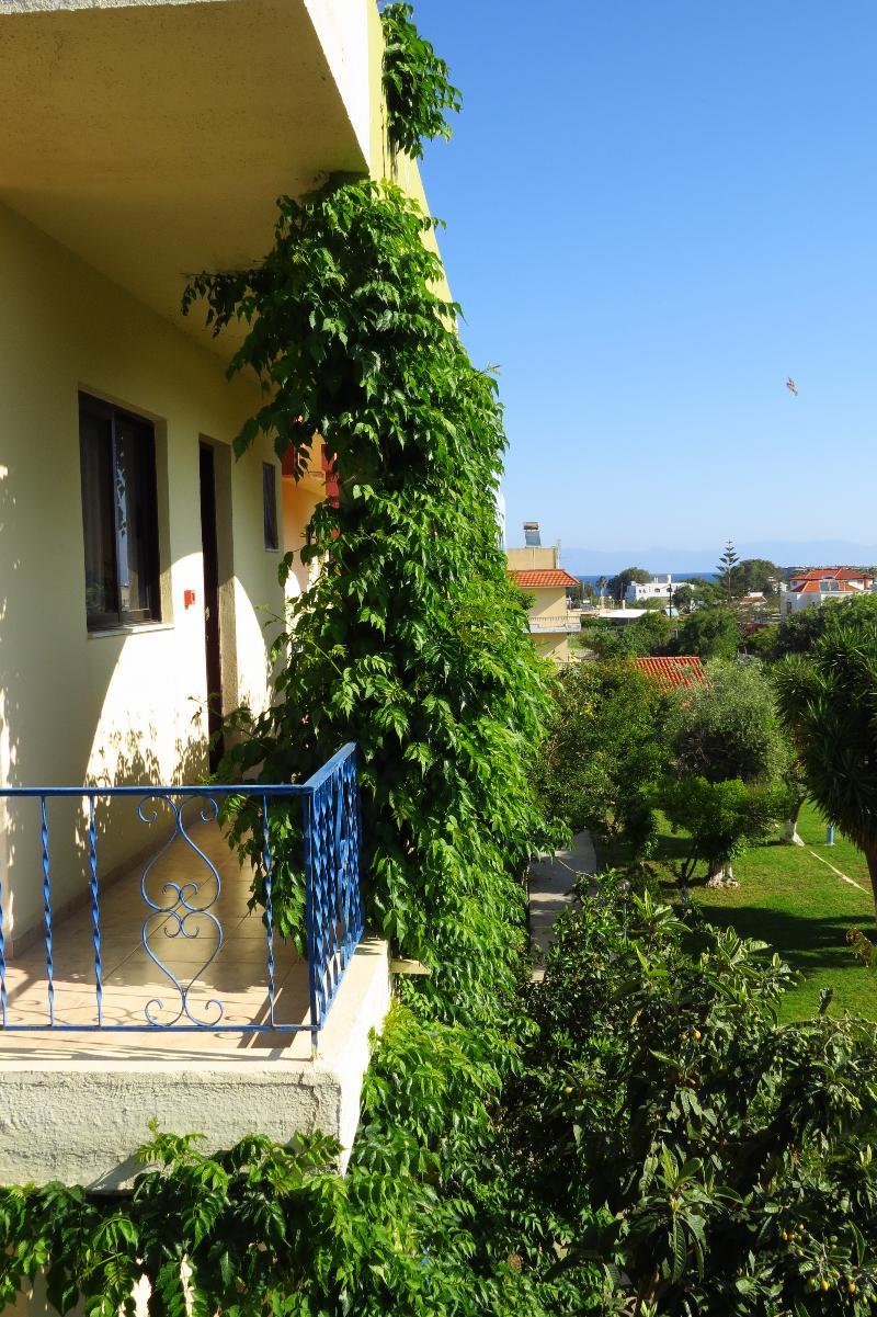 Maritime Hotel Apartments Petaloudes Exterior foto