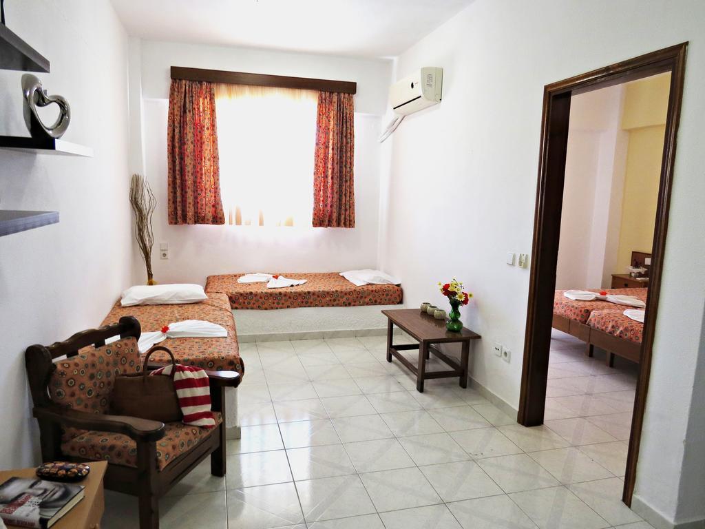 Maritime Hotel Apartments Petaloudes Exterior foto